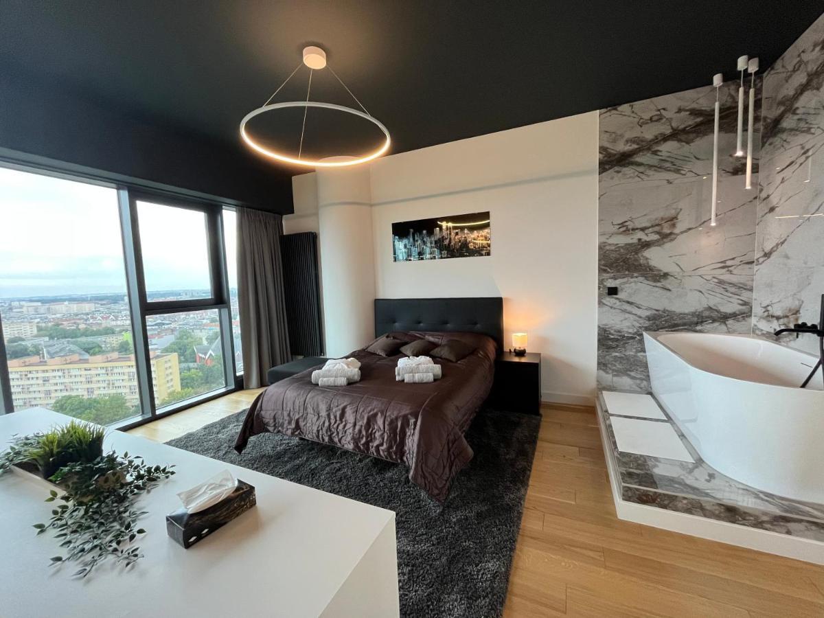 Hanza Tower - Luxurious Apartment 60M2 - 15Th Floor City View Szczecin Ngoại thất bức ảnh