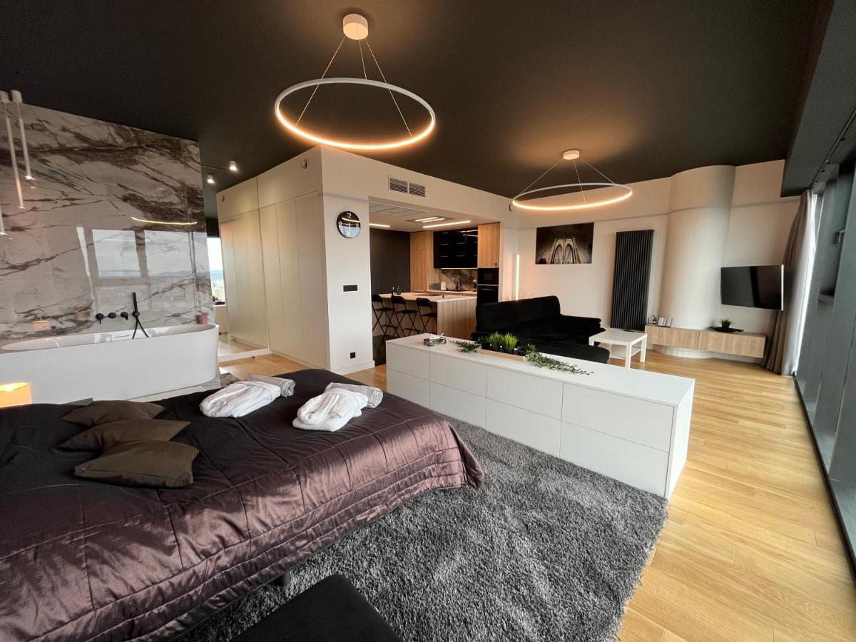 Hanza Tower - Luxurious Apartment 60M2 - 15Th Floor City View Szczecin Ngoại thất bức ảnh